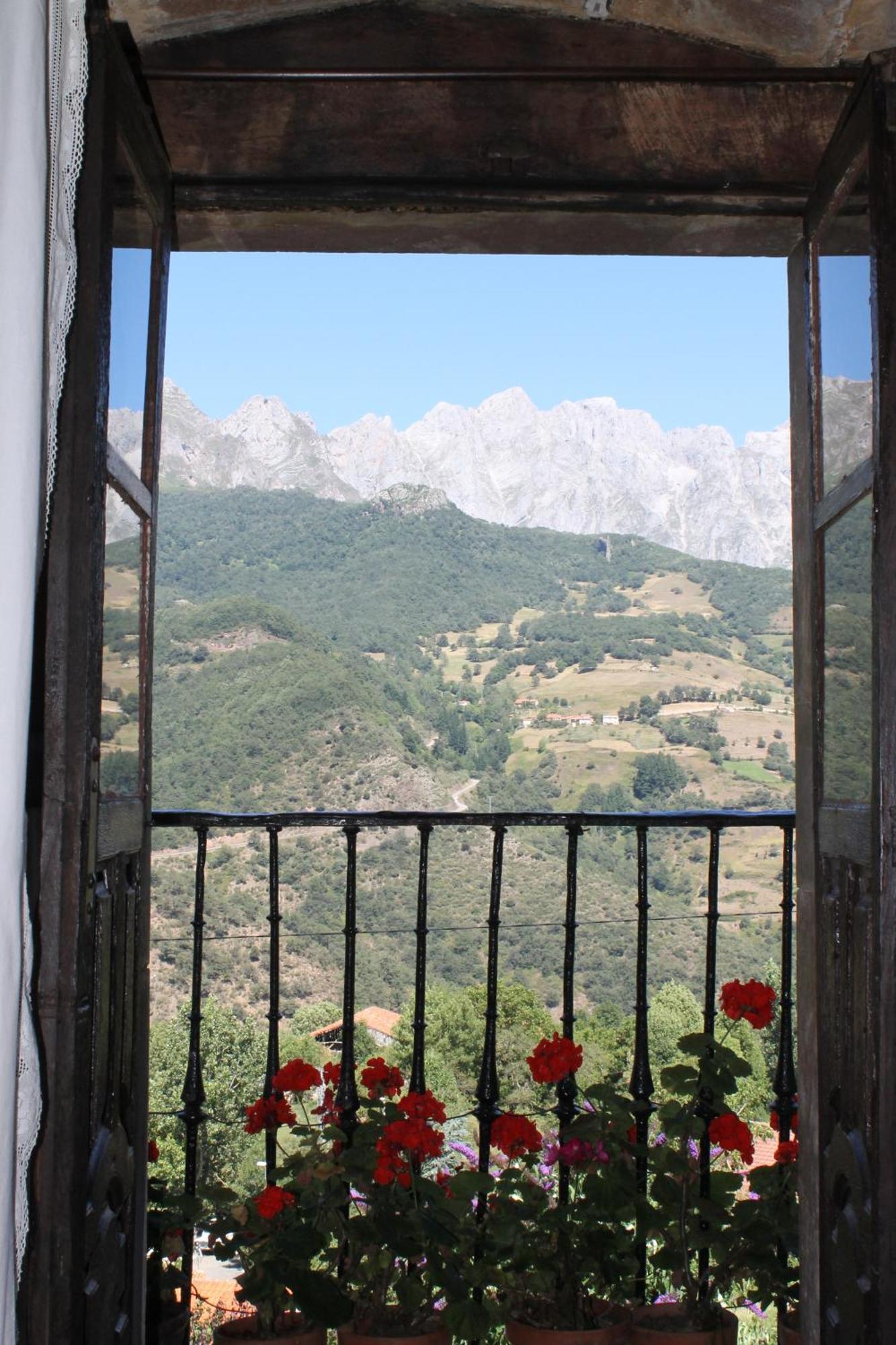 Casona De Trevino Pension Cosgaya Buitenkant foto