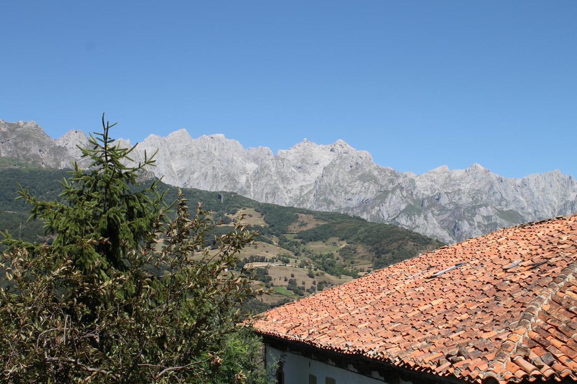 Casona De Trevino Pension Cosgaya Buitenkant foto