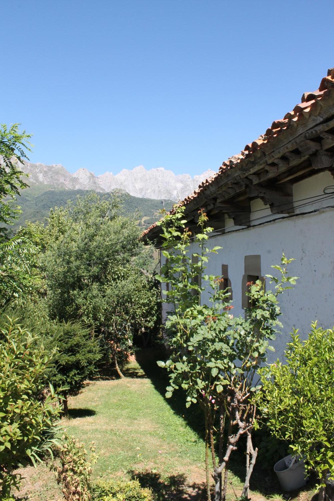 Casona De Trevino Pension Cosgaya Buitenkant foto