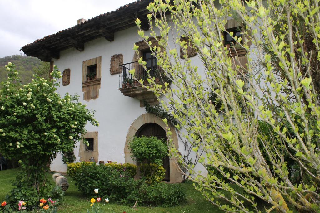 Casona De Trevino Pension Cosgaya Buitenkant foto